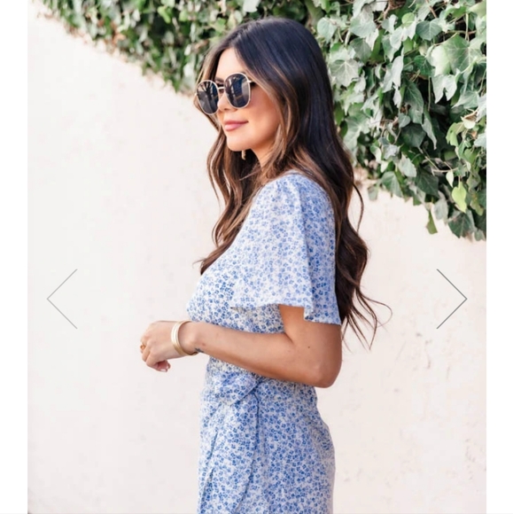 Pink Lily Dress - Picture 2 of 3